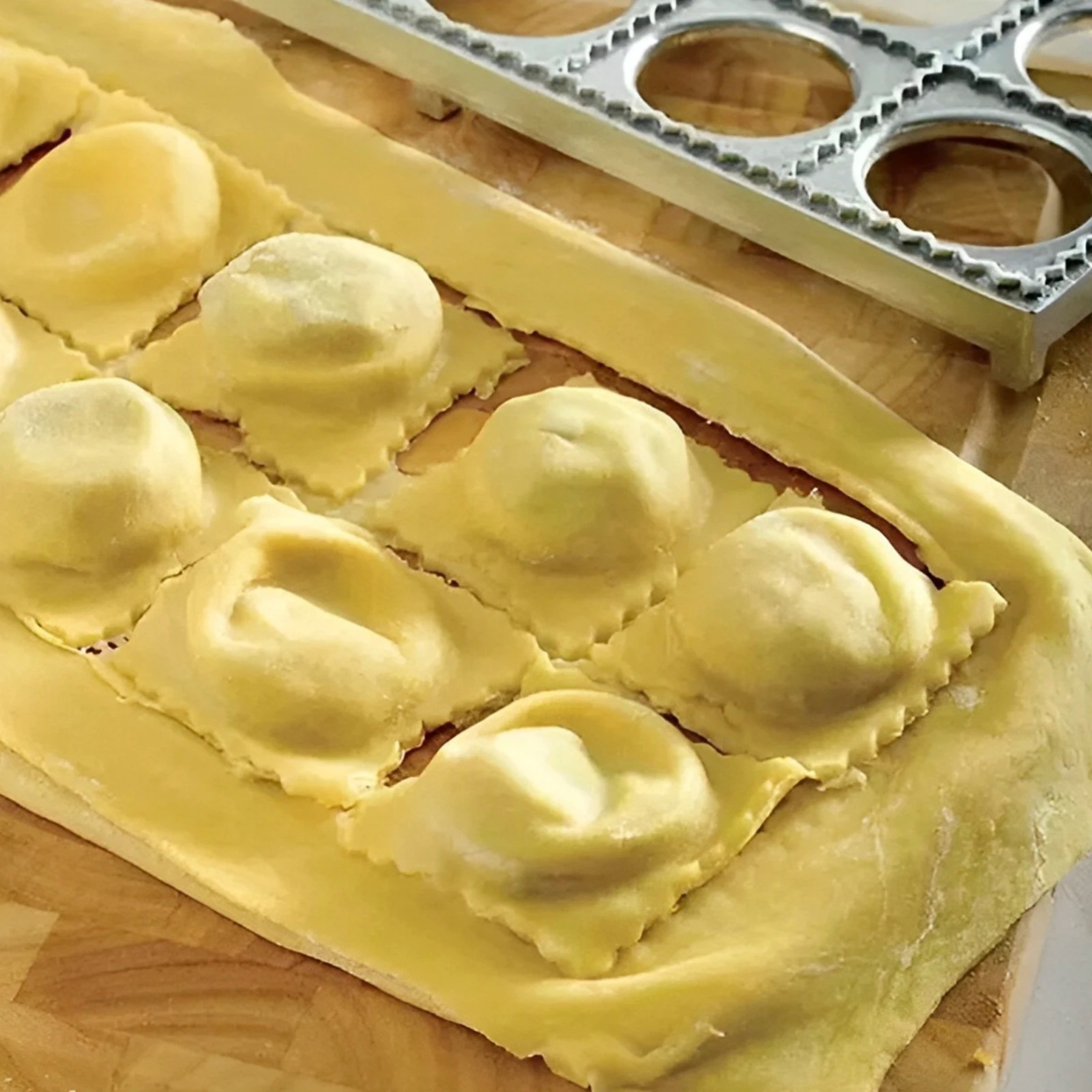 Dumpling Mold 12 Holes Ravioli - đánh giá và giá Gaming Kitchen Accessories